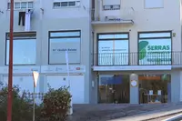 Cândida Rainha Consultório Dentário