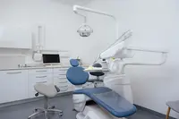 DENTIQUER - Clínica Dentária