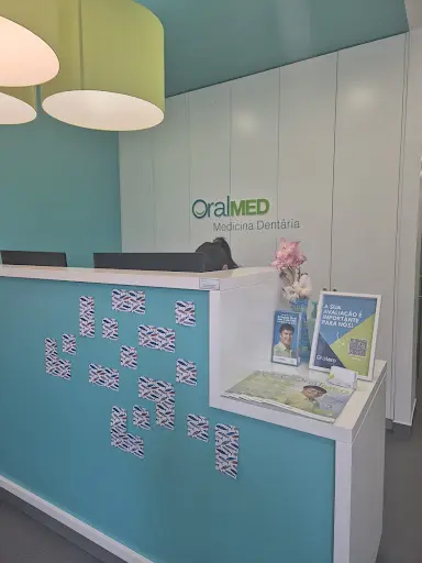 Clínica Dentária OralMED Almada 2