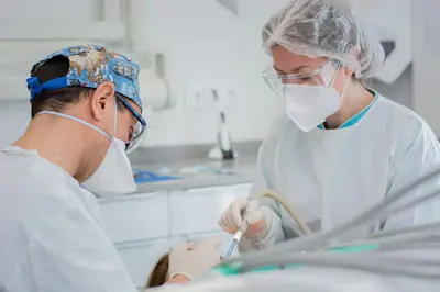 CliniCosta, Médicos Dentistas - Clínica Dentária Almada | Ortodontia, Odontopediatria, Implantes, Prótese Fixa, Branqueamento