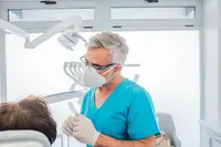 Vitalmadente - Clínica De Medicina Dentária Júlio Patrício, Lda.