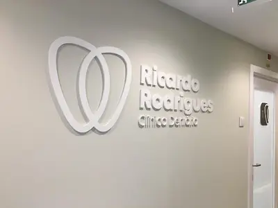 Clínica Dentária Ricardo Rodrigues Barcelos