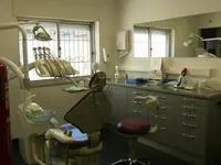 Lavramed- Clinica Médica E Dentária, Lda.