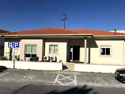 Unidade de Saúde Familiar Esporões