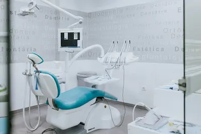 Clínica Dentária OralMED Cascais
