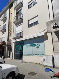 Daniela Pereira-clínica Médico Dentária Lda
