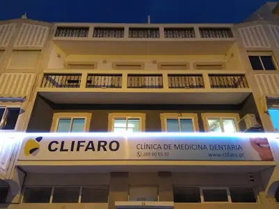 CLIFARO - Medicina Dentária & Medicina Estética