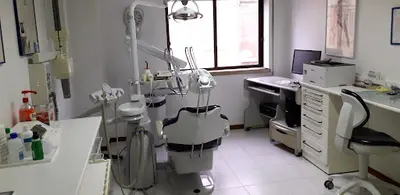 Clínica Dentária Armindo Silva, Lda.