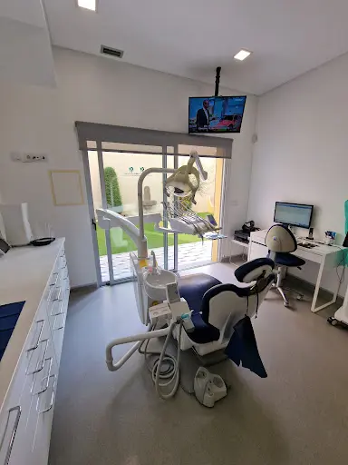 Dentocarmo Clínica Médica e Dentária Dr Fabião Silva