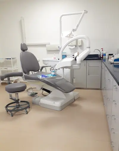 Dental Cris Clínica Dentária