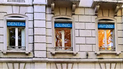 AvA 202 - Clínica Dentária