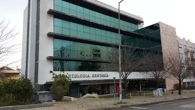 Clínica de Implantologia & Medicina Dentária