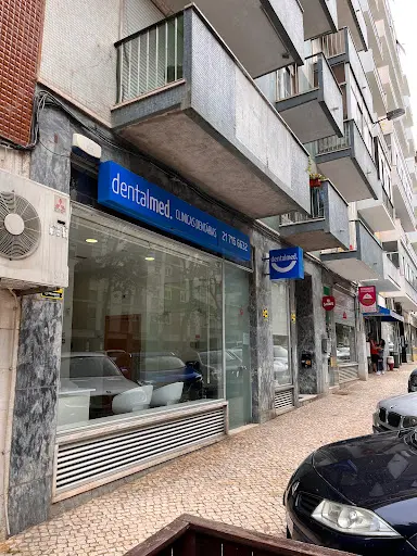 Clínica Dentária Dentalmed. Benfica - Estética Dentária & Implantes Dentários