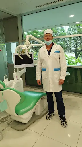 Confidente Clínica Medicina Dentária