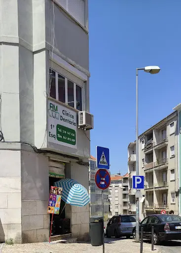 RM - Clínica Dentária