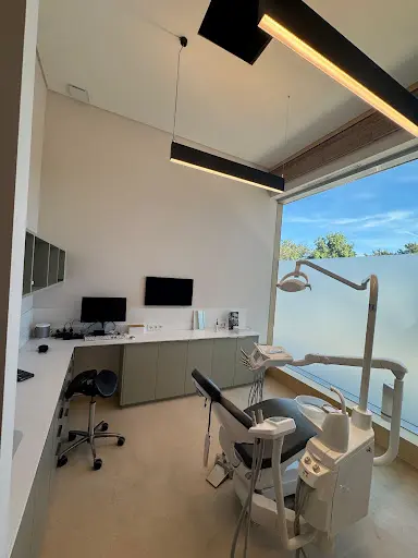 UNICA - Clínica Medicina Dentária & Harmonização Orofacial