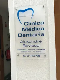 Clinica Alexandre Rovisco - Implantes Lourinhã