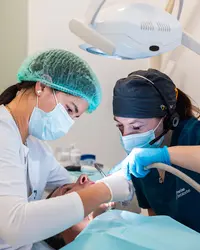 PREMIER DENTALCENTER, Clínica Dentária