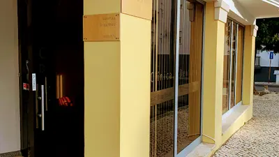 Clínica Dentária Vanessa Brasileiro Lda.