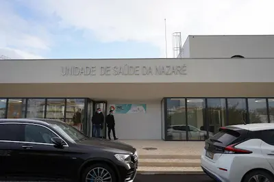 Unidade de Saúde Familiar Global / Nazaré's Health Center
