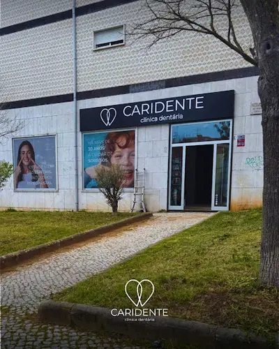 Caridente Clinica Dentária