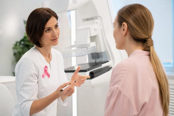 Oncologia em foco: prevenção, rastreios e medicina de precisão no combate ao cancro