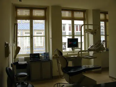 Paula Frutuoso - Clínica Dentária, Lda.