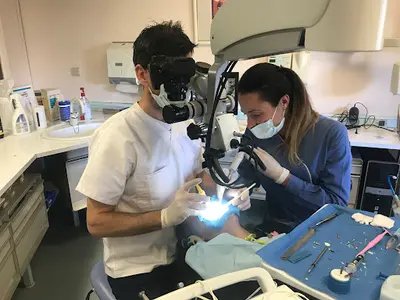 Centro Diagnóstico E Tratamento Dentário Costa Azul Lda