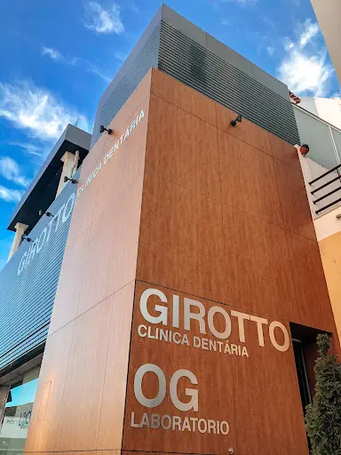 Girotto - Clínica Dentária Especializada