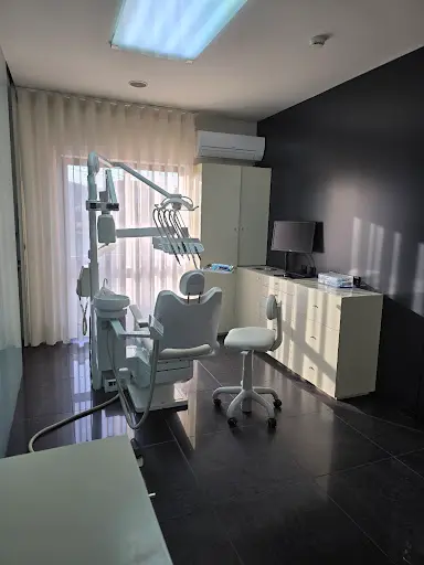 DelãesDental, Medicina Dentária.